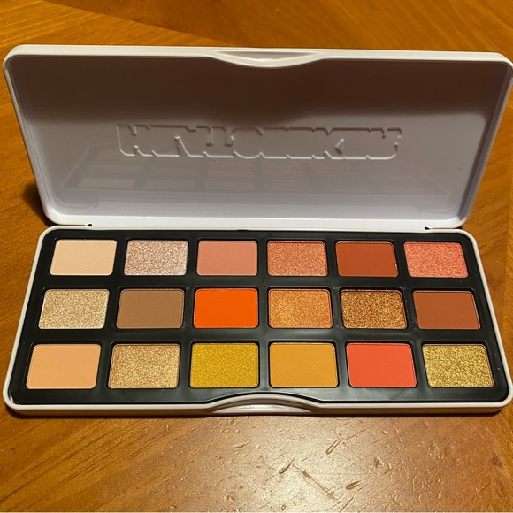 Morphe Heatseeker Artistry Eyeshadow Palette - Picture 6 of 16